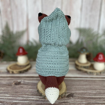 Vance the Fox Amigurumi