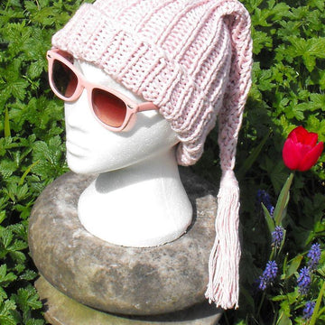 WEE WILLY PINKY SUPERFAST PIXIE SLOUCH KNITTING PATTERN - MADMONKEYKNITS