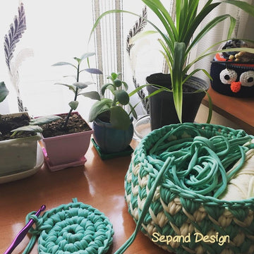 Zpaghetti (t-shirt) yarn basket- two colours