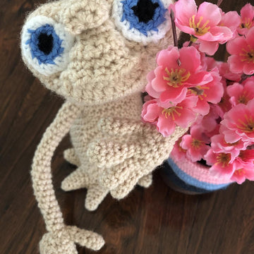 Alien amigurumi doll