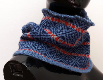 Fair Isle Diamonds Cowl