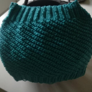 Assymetric cowl