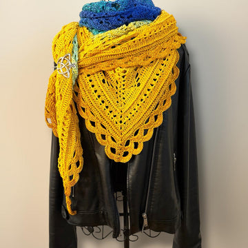 Triangular Scarf "Abia"