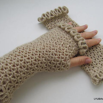 Crochet Wrist Warmers With Ruffled Edges