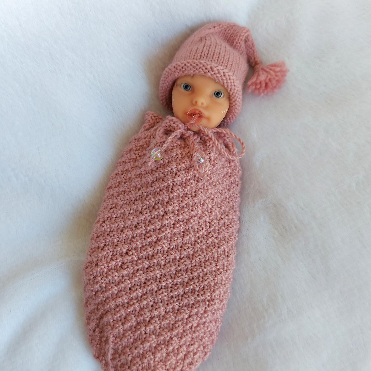 Sleep Cocoon and Cap for 9 Inch Dolls