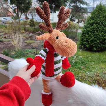 Crochet Pattern Large Forest Deer
