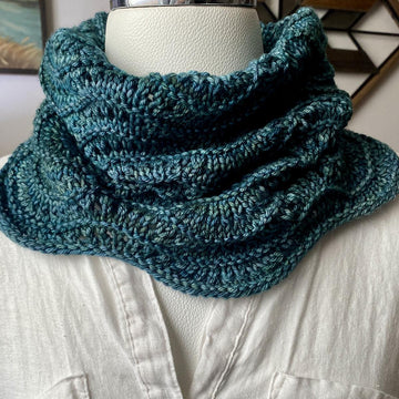 Wave Break Cowl