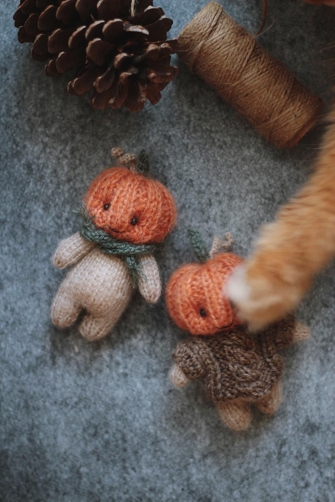 Pumpkin Head Doll, Halloween Knitting Pattern PDF Tutorial
