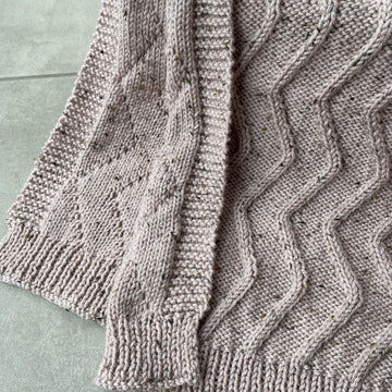 Cosy Wave Cable Blanket