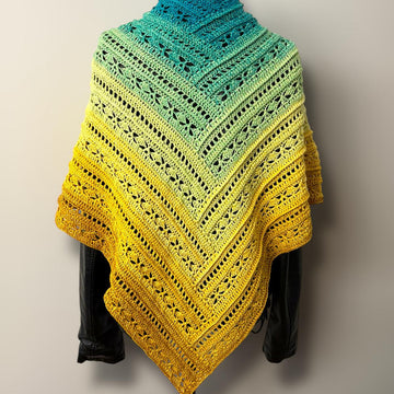 Triangular Scarf "Oreithyia"