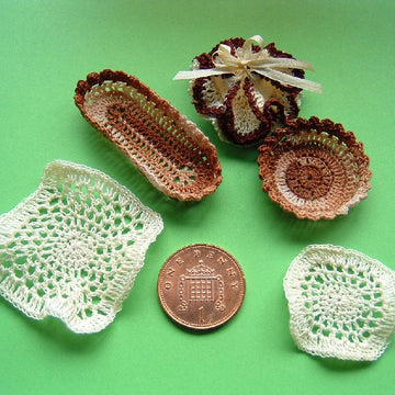 1:12th scale bread baskets