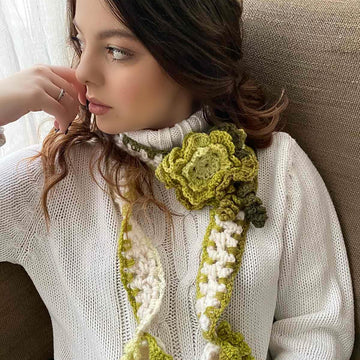 Winter Rose Lariat