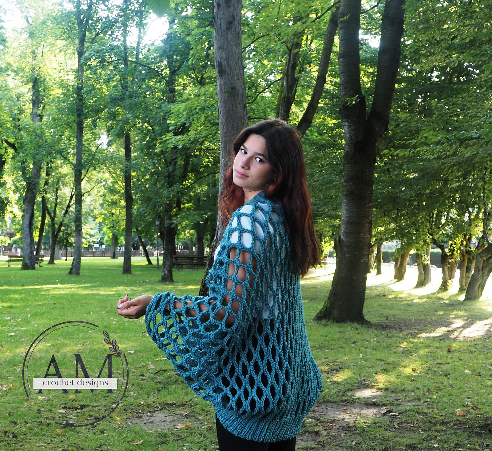 BREEZY SUMMER CARDIGAN