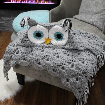 Bulky & Quick Hooded Owl Blanket