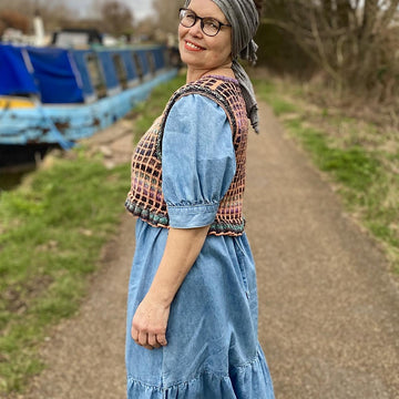 Ruffled Checked Vest