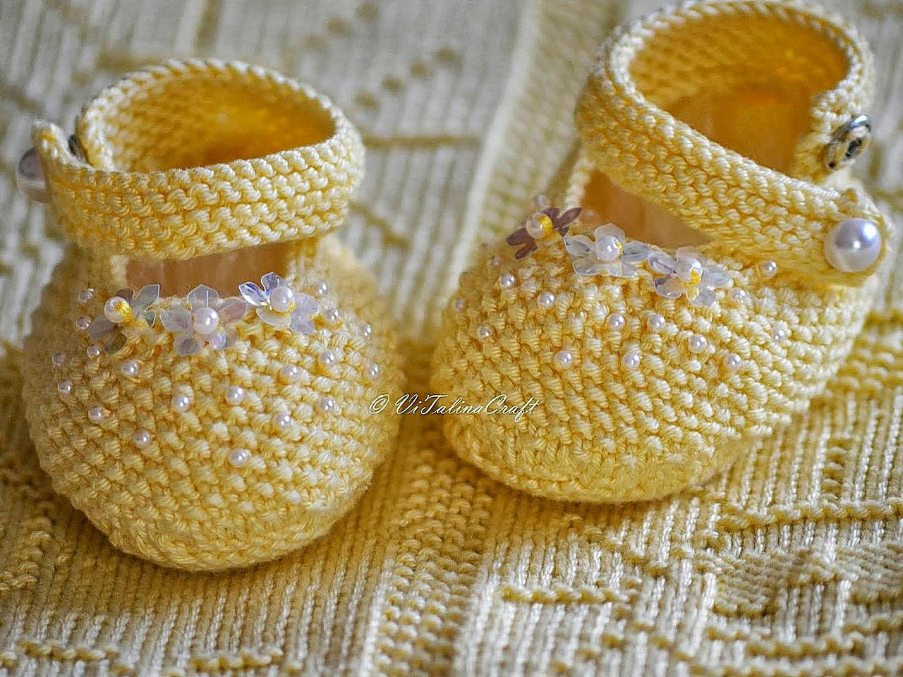 Yellow Pearl Baby Booties