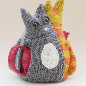 Tail of Two Kitties Tea Cosy