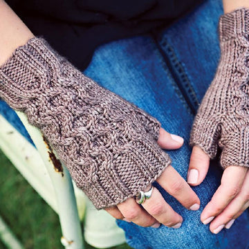 Ripple Effect Fingerless Glove Pattern