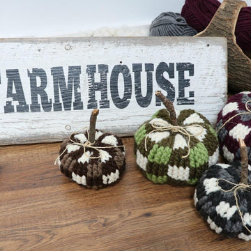 Bulky & Quick Plaid Pumpkins