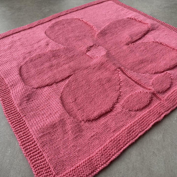 Big Daisy Flower Blanket