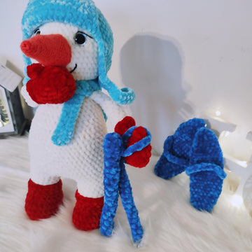 Snowman skiing PDF Crochet Pattern