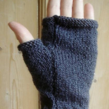 Scottie Dog fingerless gloves