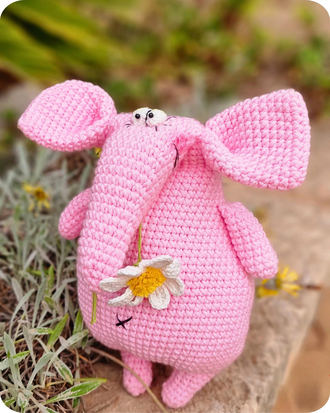 Pink elephant amigurumi easy crochet pattern P1