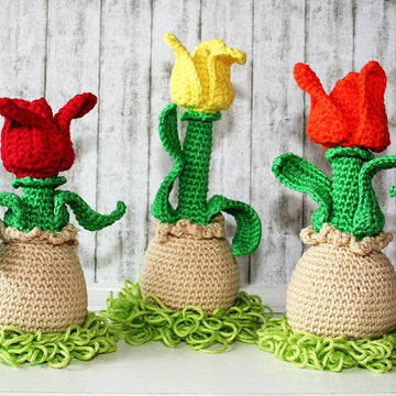 Tulip - Egg Sitter - Egg Cozy - Amigurumi