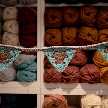 Triangle Granny Square Garland