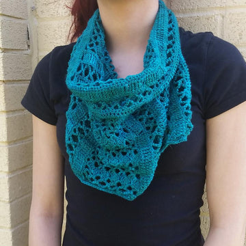 Crossed Scarflette