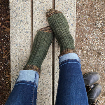 Spruce Cable Socks