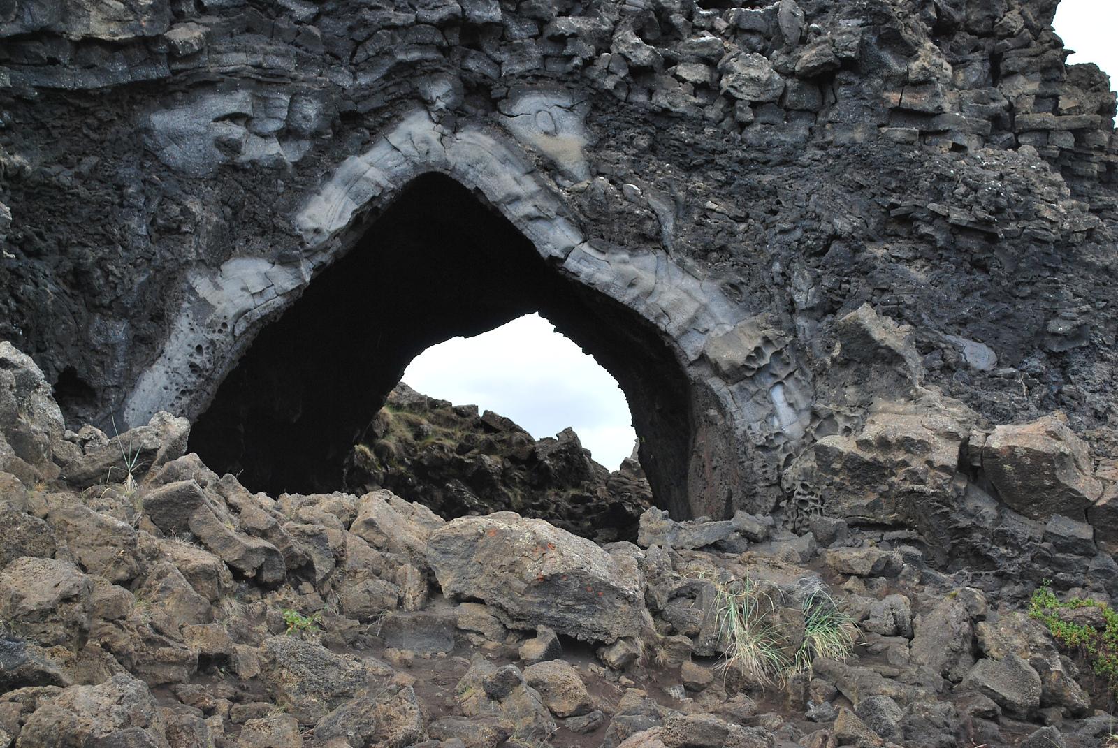 Lava Tubes Cowl