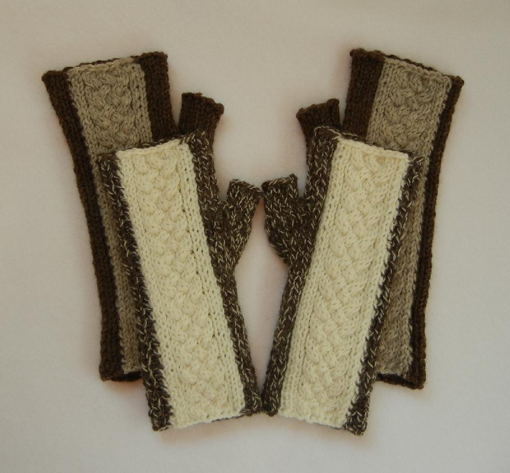 Acadia Mitts