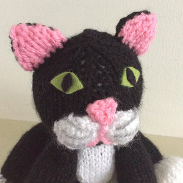 Cat stuffed toy