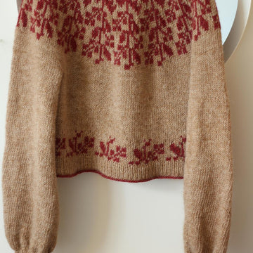 Between petals pullover