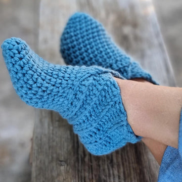 Cozy crochet slipper socks for adults and kids pattern S5
