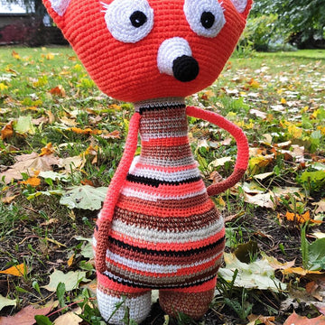 Scrap yarn fox