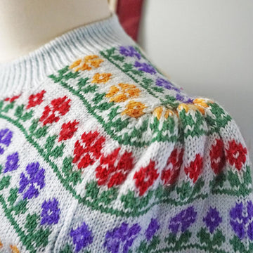 Happy Flowers Pullover