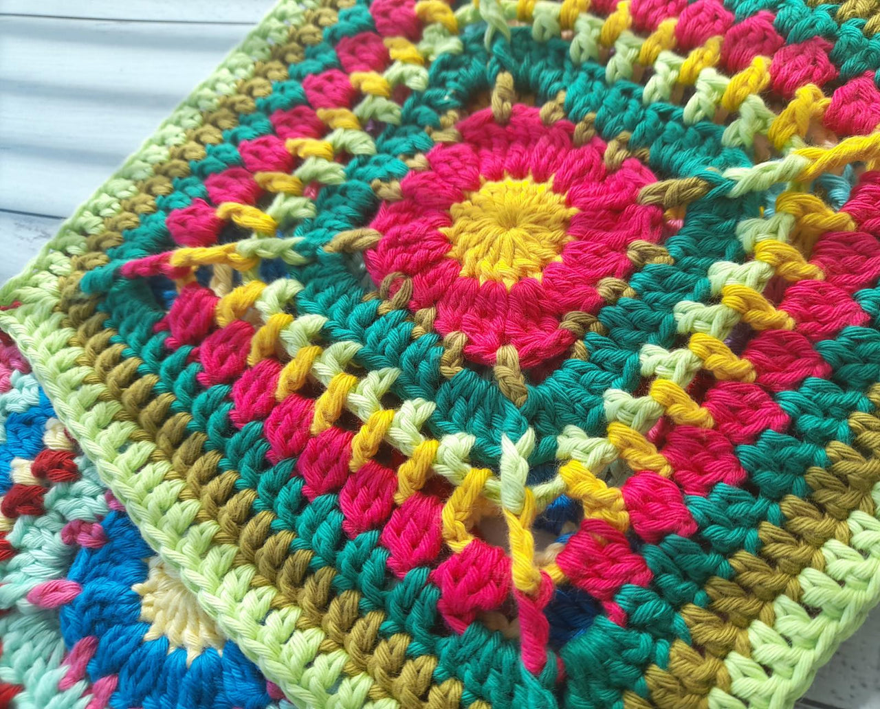 Granny Square | Cartajena