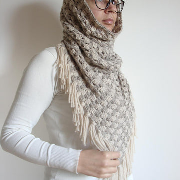 Triangular Cowl