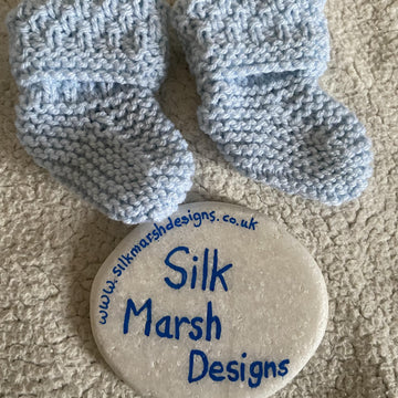 Archie Unisex Baby Cardigan & Booties