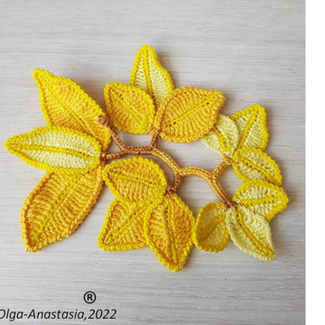 Bright autumn branch with leaves 2