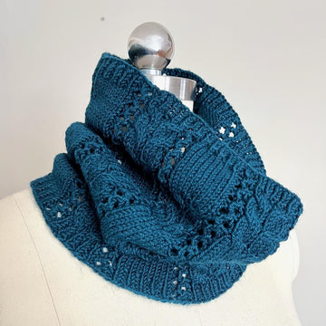 Vinecrest Cowl