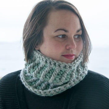 Stella Mini Cowl