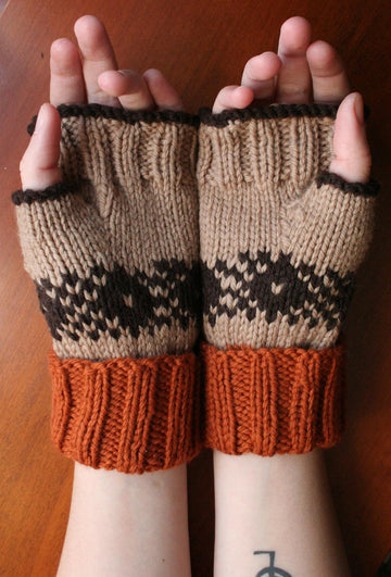 Dulcian Fingerless Gloves