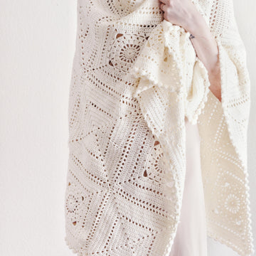 The Honeymilk Throw