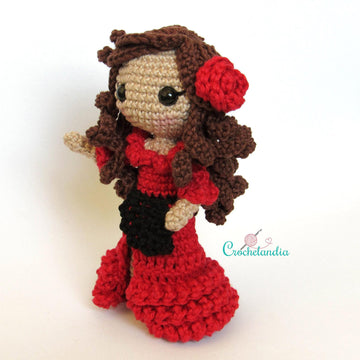 Bizet's Carmen amigurumi doll - crochet pattern by Crochelandia