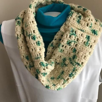 Tea Party Cowl