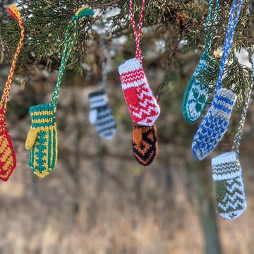 Folk Mitten Ornament