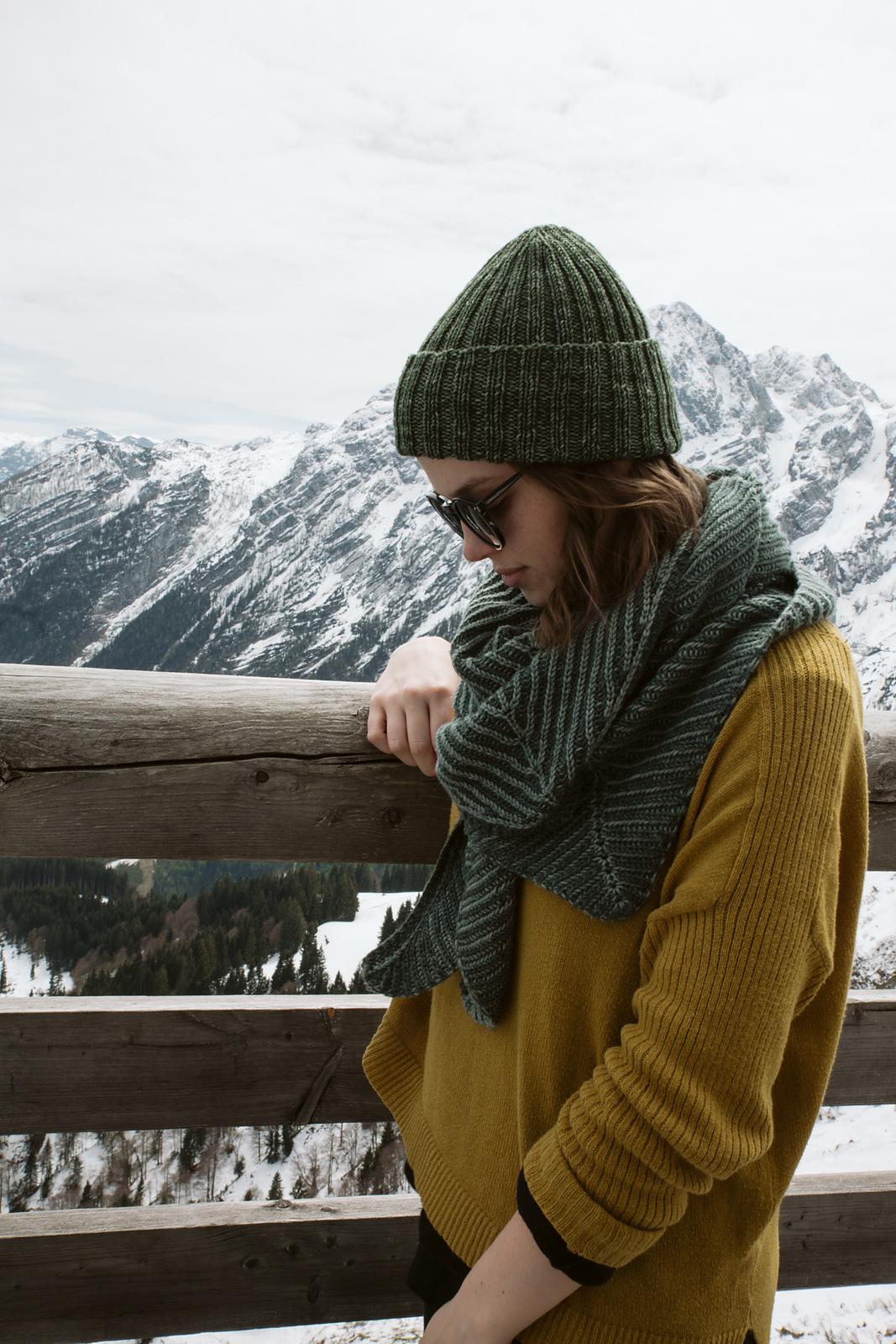 Snowy Pines Shawl
